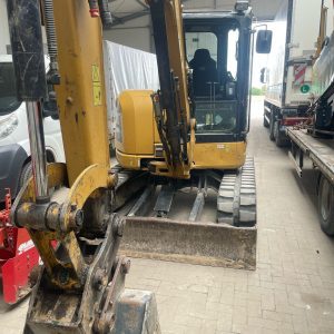 Miniexcavadora usada CAT 305CR